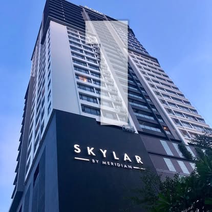 Skylar by Meridian